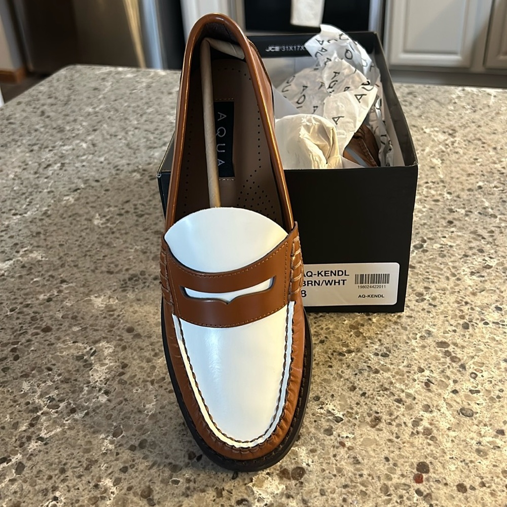 Aqua Women’s Kendal Slip On Loafer Flats- Bloomingdale’s exclusive, Size 8, NIB